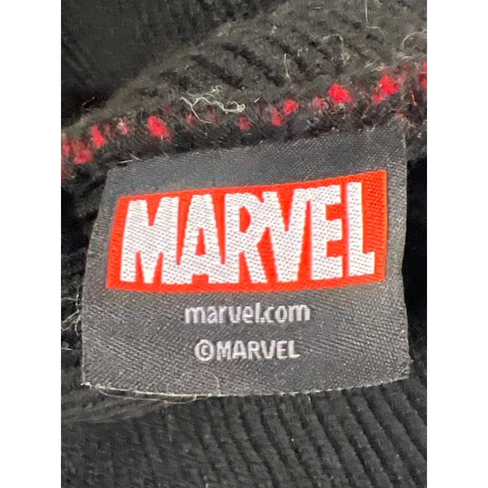 Marvel‎ Deadpool Red Black Knit Beanie Hat Embroidered Logo Cuffed Skull Cap OS